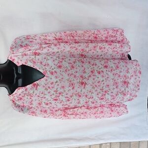 LA LUNA Pink Floral V-Neck, curve hem Blouse